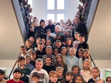 Spendenübergabe der Siebe Gebäudereinigung an die Astrid Lindgren Grundschule Bottrop